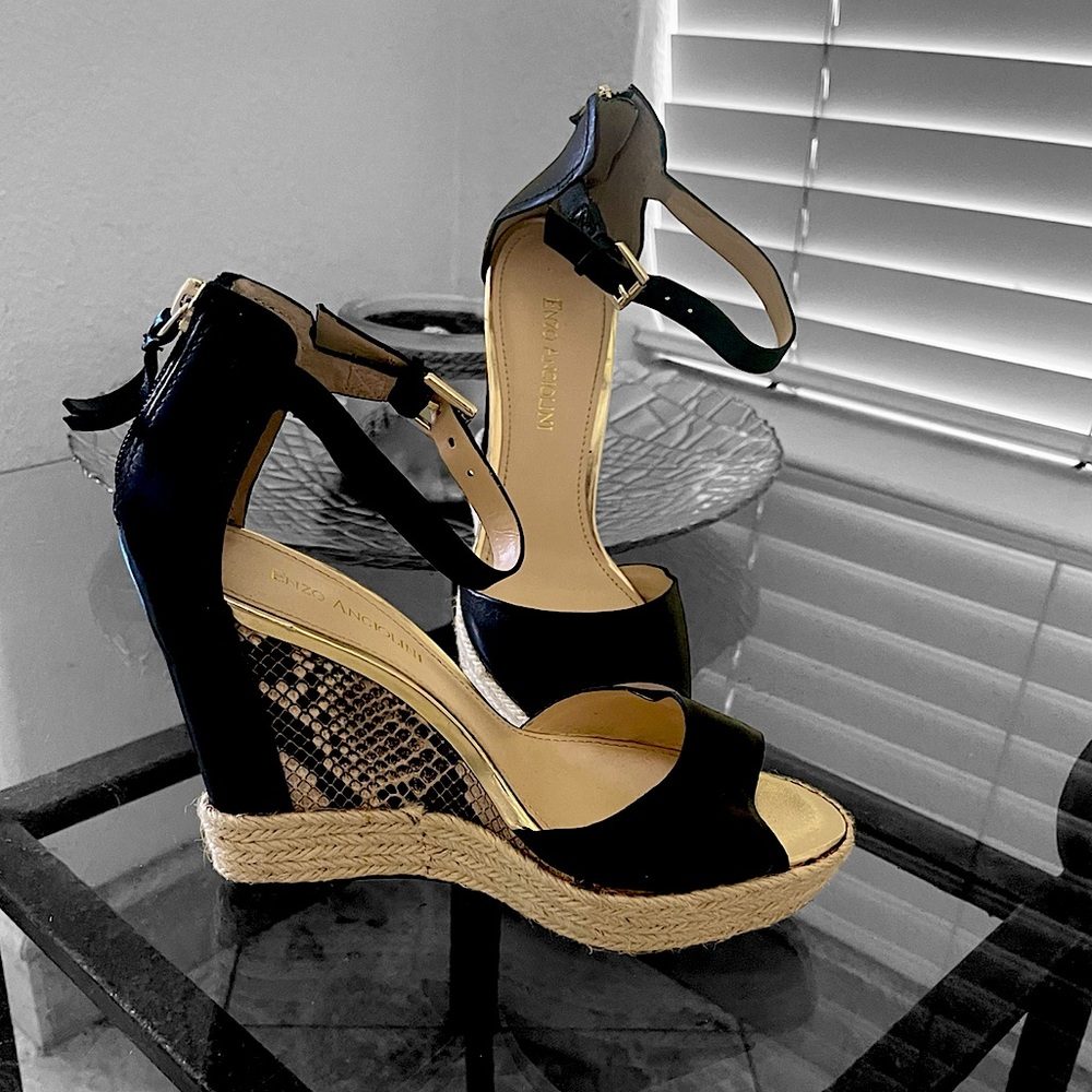 Enzo Angiolini high wedge